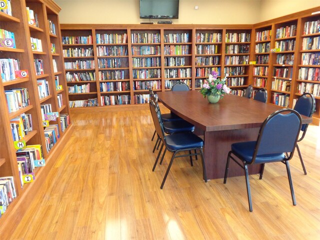 96 Molly Pitcher Ln Unit H, Yorktown Heights, NY 10598 - dining space featuring light wood-style flooring