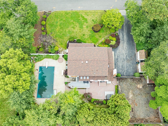 18 Laura Ct, Nesconset, NY 11767 - bird's eye view of a pool area