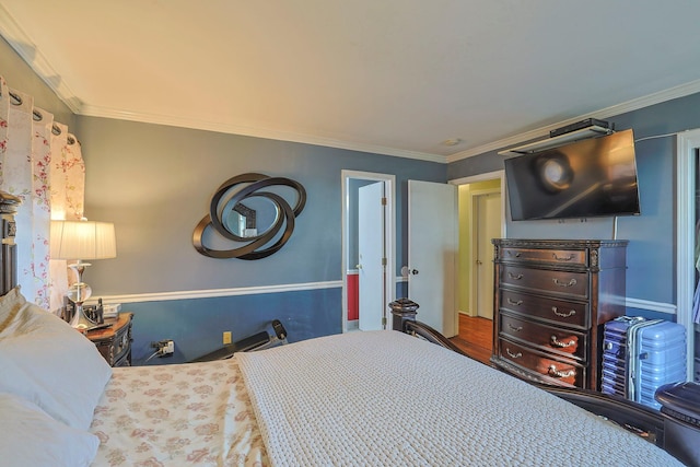 7 Tufts Ln, Highland Mills, NY 10930 - bedroom featuring crown molding