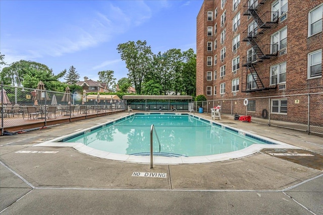 54-44 Little Neck Pkwy Unit 5G, Little Neck, NY 11362 - view of community pool