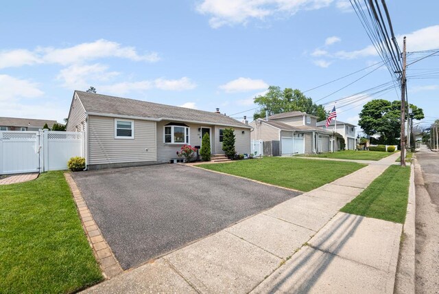 19 Michel Ave, Farmingdale, NY 11735 - photo 28