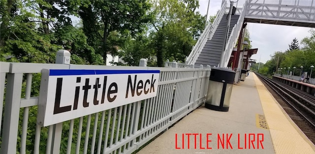 18 Terrace Cir Unit 9C & 11C, Great Neck, NY 11021 - gate with stairs