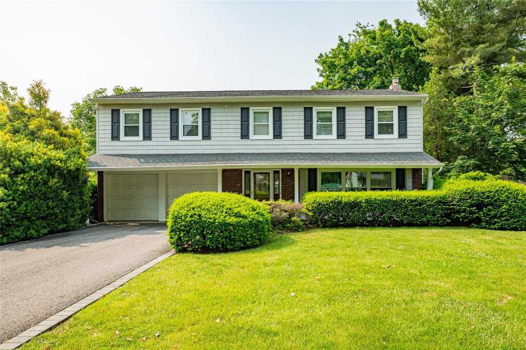 20 Stacey Ln, East Northport, NY 11731 - photo 1
