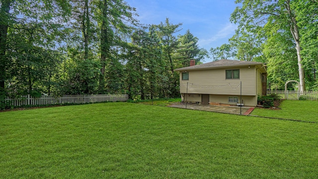 6 Sycamore Pl, Smithtown, NY 11787 - view of yard featuring a patio