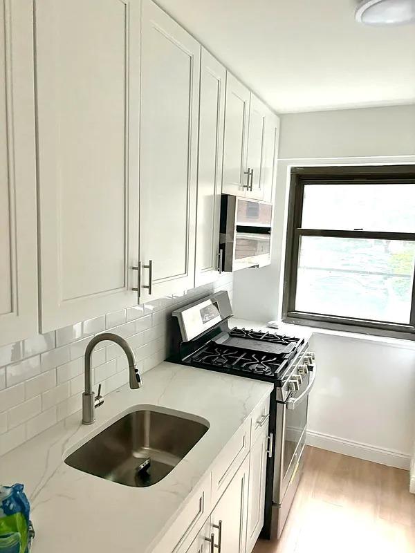 44-21 Macnish St Unit 2G, Elmhurst, NY 11373 - photo 1