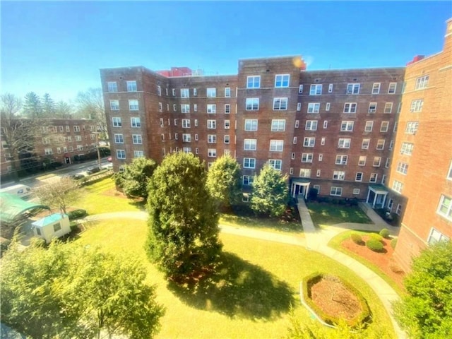 90 Bryant Ave Unit 5B-E, White Plains, NY 10605 - view of apartment building / complex