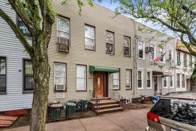 7158 69th Pl, Glendale, NY 11385 - photo 2