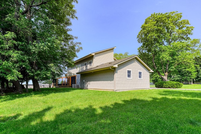6 Riverside, Cornwall On Hudson, NY 12520 - back of house featuring a yard
