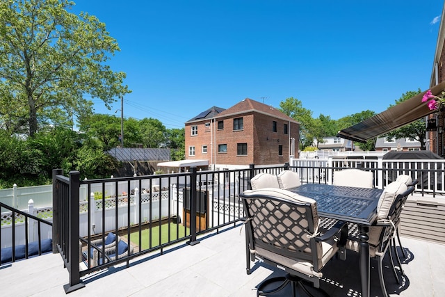 1363 Kearney Ave, Bronx, NY 10465 - view of patio with outdoor dining space