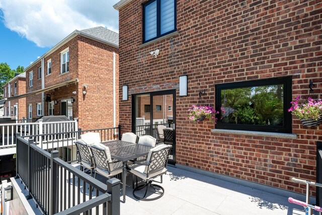 1363 Kearney Ave, Bronx, NY 10465 - view of patio with outdoor dining area