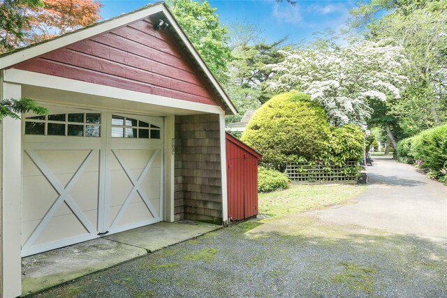 184 S Country Rd, Bellport Village, NY 11713 - photo 35