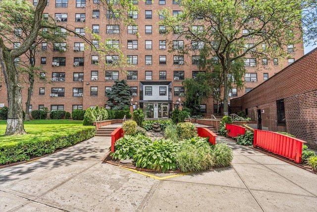 99-40 63rd Rd Unit 1Z, Rego Park, NY 11374 - view of home's community
