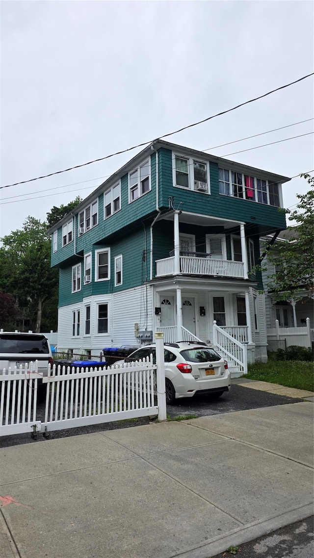77 Carroll St, Poughkeepsie, NY 12601 - photo 2