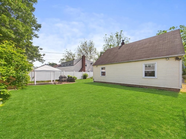 335 Loring Rd, Levittown, NY 11756 - view of yard