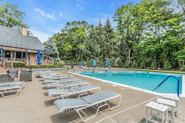 147 The Knl, Syosset, NY 11791 - community pool with a patio