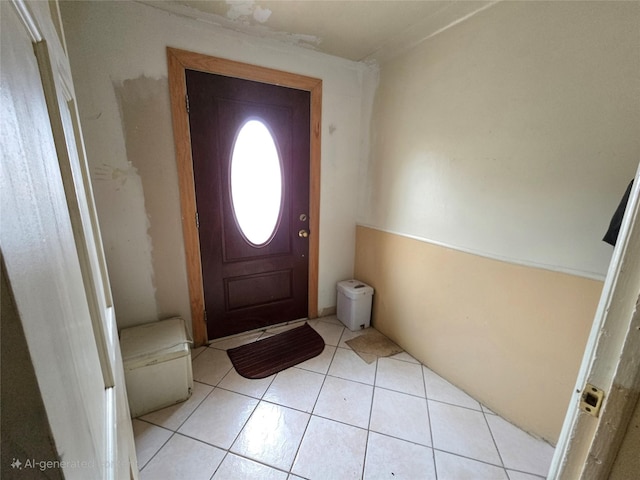 7622 60th Ln, Glendale, NY 11385 - entryway with light tile patterned floors