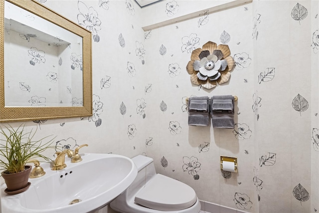 1390 Broadway Unit 118, Hewlett, NY 11557 - half bath featuring a sink and toilet
