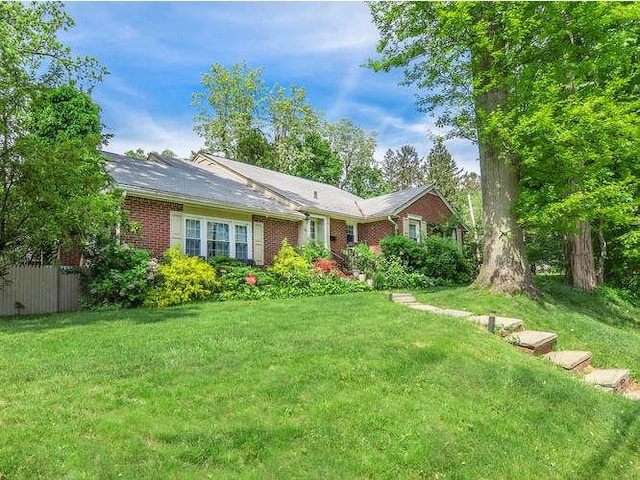 44 Glenwood Rd, Glen Head, NY 11545 - ranch-style house featuring brick siding
