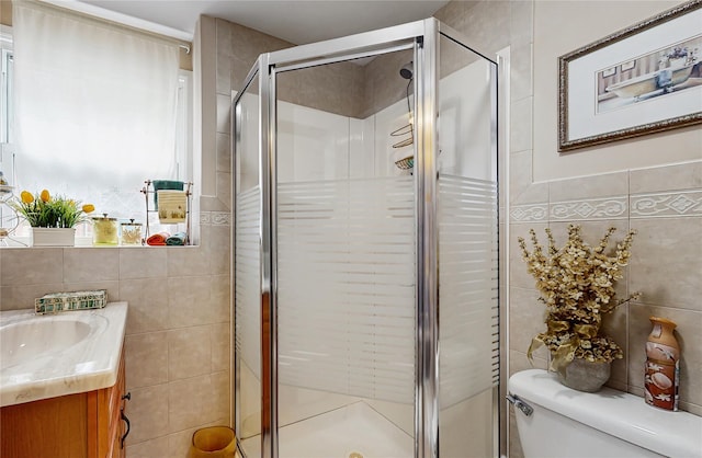 81 Avondale Rd, Yonkers, NY 10710 - full bath featuring tile walls, vanity, and a shower stall
