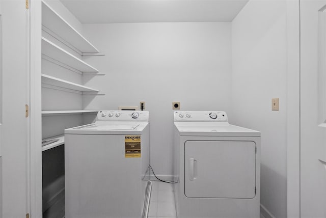 28 Winhaven Ct Unit 20, Highland Falls, NY 10928 - laundry area with washing machine and clothes dryer