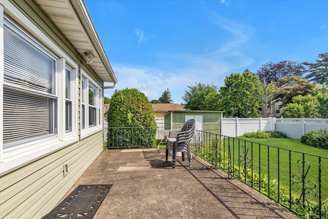 475 Emerson St, Uniondale, NY 11553 - view of patio / terrace