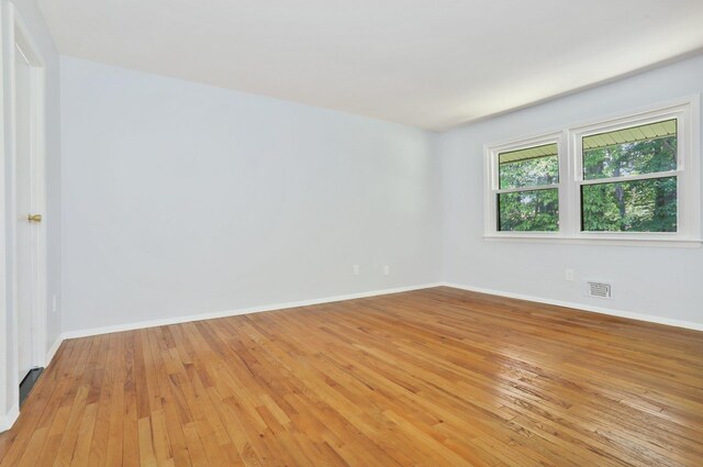 34 Warwick Pl Unit D, Yorktown Heights, NY 10598 - spare room with baseboards and light wood finished floors