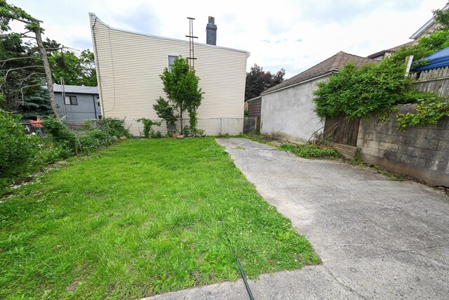 56-57 61st St, Maspeth, NY 11378 - photo 4