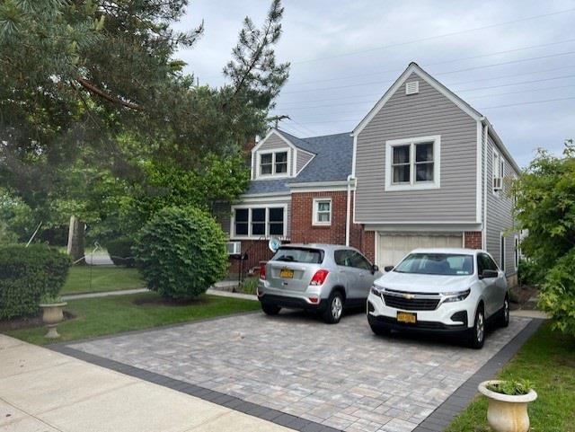 1 Jean Ct, Malverne, NY 11565 - photo 1