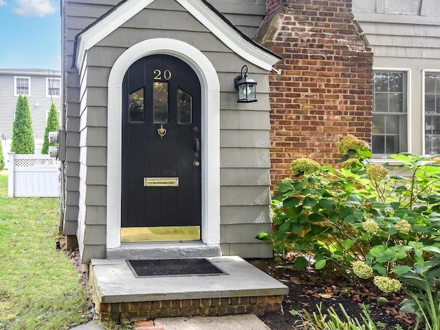 20 Oldwood Rd, Port Washington, NY 11050 - entrance to property