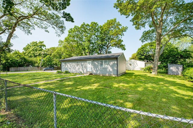 1350 Islip Ave, Brentwood, NY 11717 - fenced backyard with entry steps