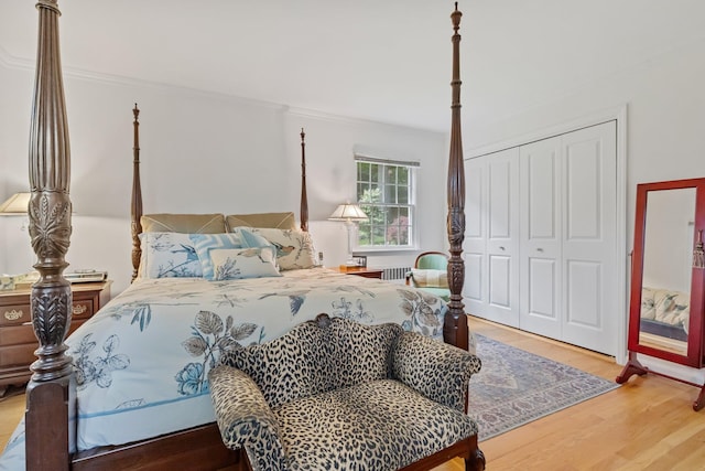 5 Ridgeview Dr, Pleasantville, NY 10570 - bedroom with a closet, wood finished floors, and crown molding