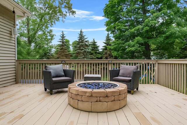 2 SE Ct, Wallkill, NY 12589 - deck featuring an outdoor fire pit