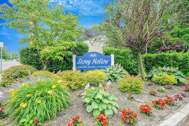 460 Old Town Rd Unit 10A, Port Jefferson Station, NY 11776 - view of community sign