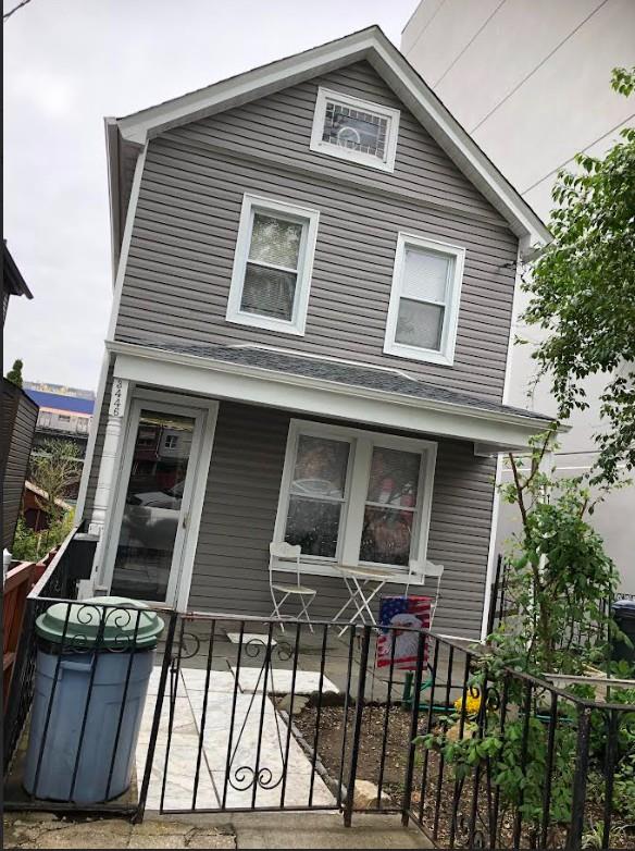 3446 Kingsbridge Ave, Bronx, NY 10463 - view of front of property with a porch