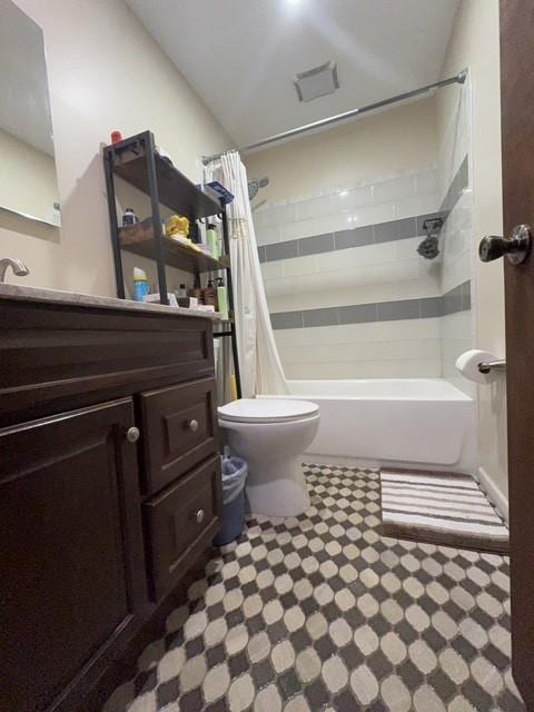 8 Hickory St, Central Islip, NY 11722 - photo 45