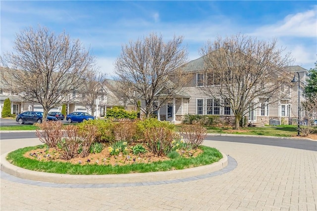 1200 Half Moon Bay Dr, Croton-On-Hudson, NY 10520 - surrounding community featuring curved driveway