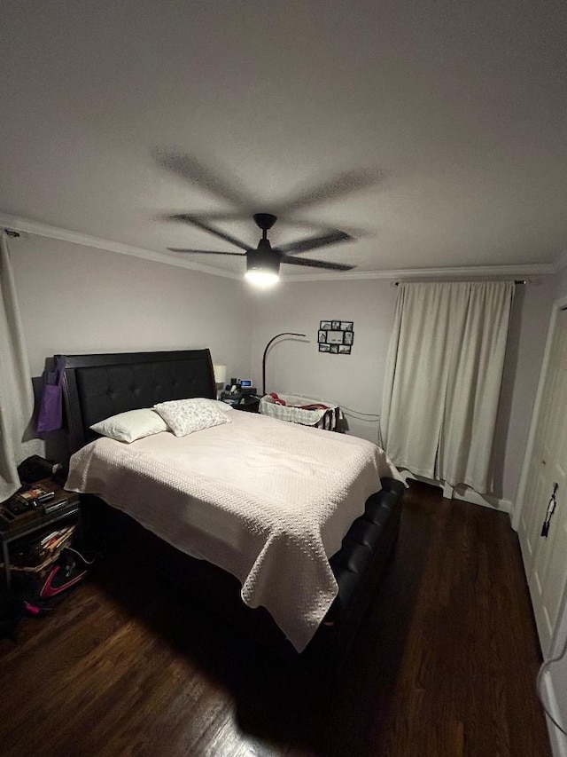 159-02 Cross Island Pkwy Unit 6-22, Whitestone, NY 11357 - bedroom featuring wood finished floors and a ceiling fan