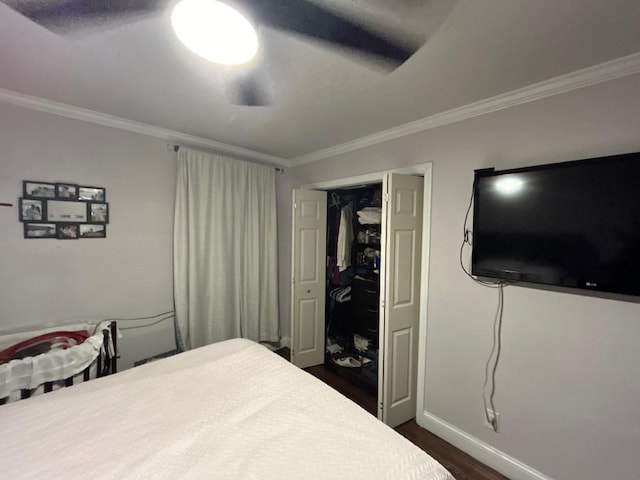 159-02 Cross Island Pkwy Unit 6-22, Whitestone, NY 11357 - bedroom with ornamental molding, dark wood finished floors, baseboards, and a ceiling fan