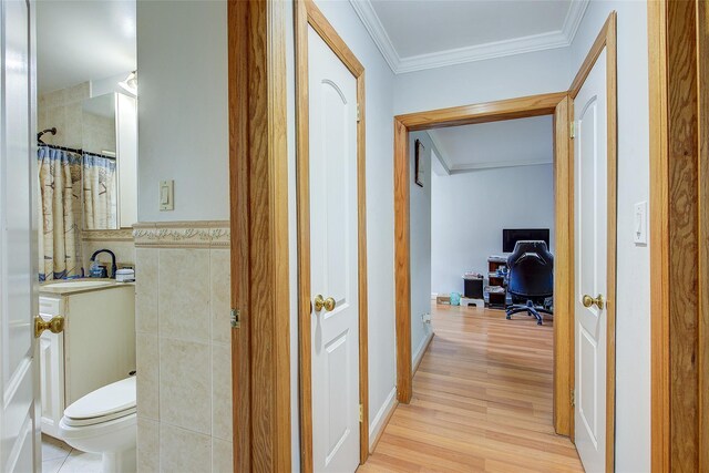 211-19A 73rd Ave Lower, Lower, Oakland Gardens, NY 11364 - photo 4