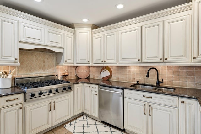 122 Queens Ct, Massapequa Park, NY 11762 - photo 13