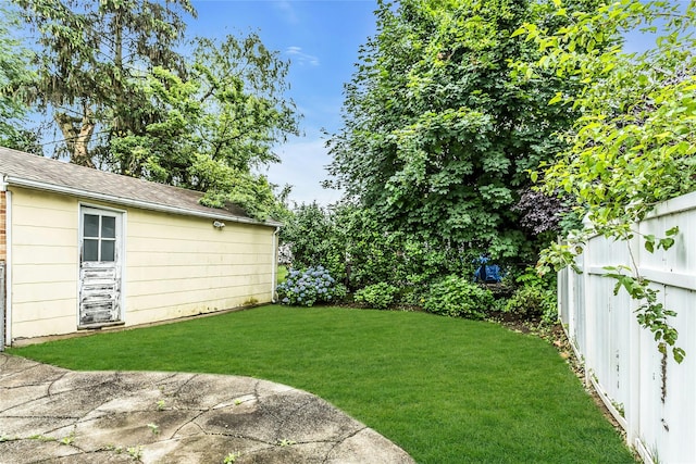 20 Spring Garden St, Valley Stream, NY 11580 - view of yard with an outbuilding