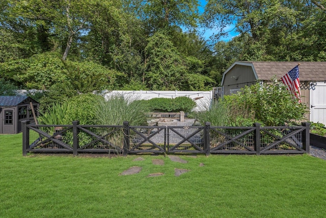 135 Vanderbilt Blvd, Oakdale, NY 11769 - view of yard with a shed
