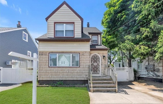 181 Oak St, West Hempstead, NY 11552 - photo 1