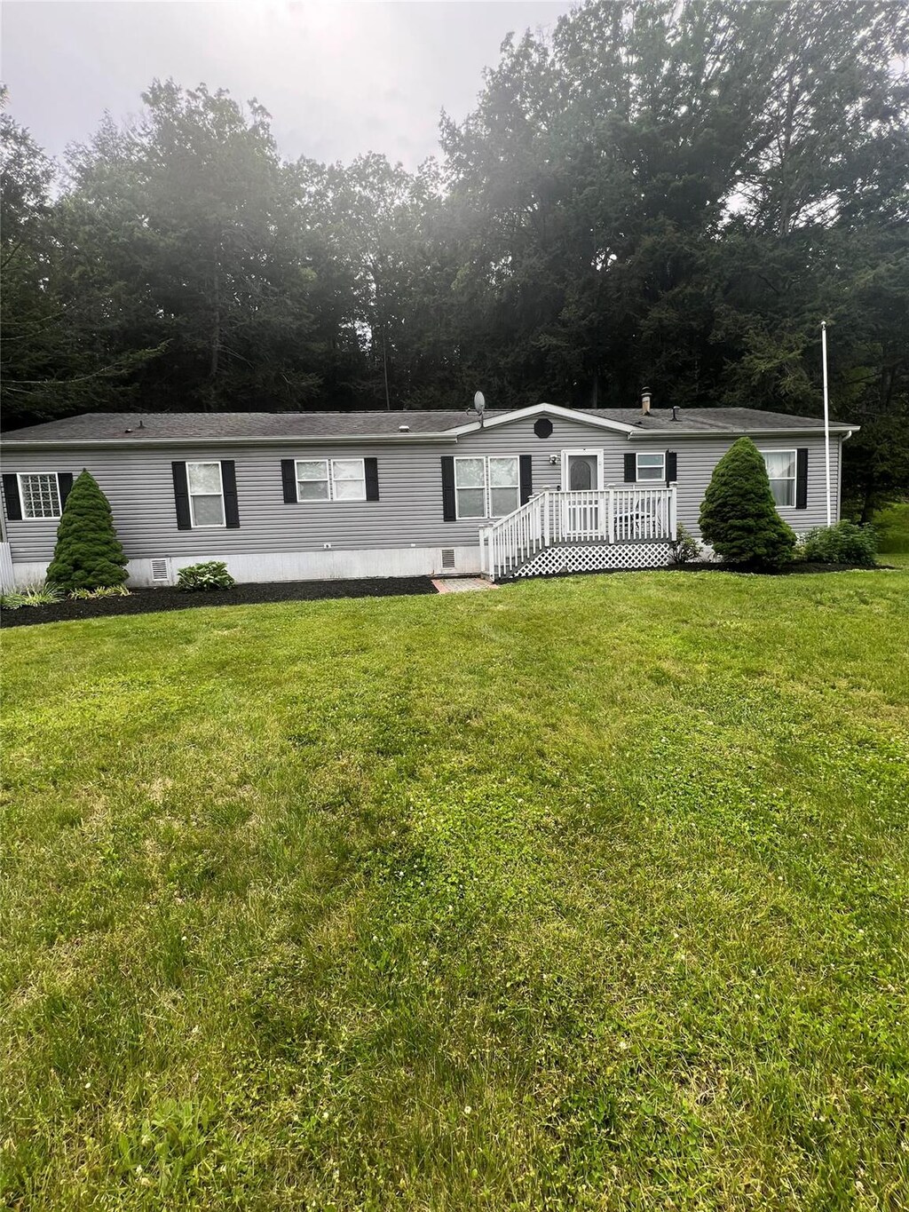 3465 Rte 22, Dover Plains, NY 12522 - manufactured / mobile home featuring a deck and a front yard