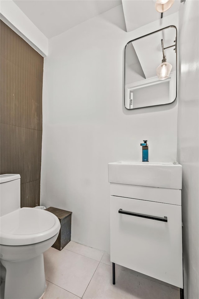 3103 Fairfield Ave Unit 4A, Bronx, NY 10463 - bathroom with vanity and tile patterned floors