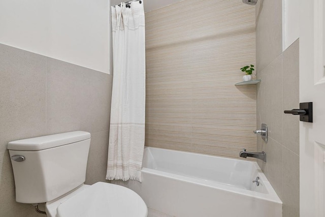 17 Union Rd Unit 208, Spring Valley, NY 10977 - bathroom featuring tile walls and shower / bathtub combination with curtain