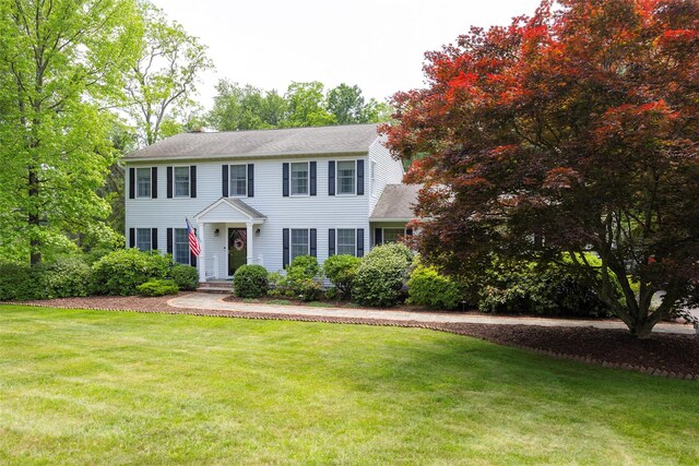 4 Tower Rd, Hopewell Junction, NY 12533 - colonial-style house with a front lawn