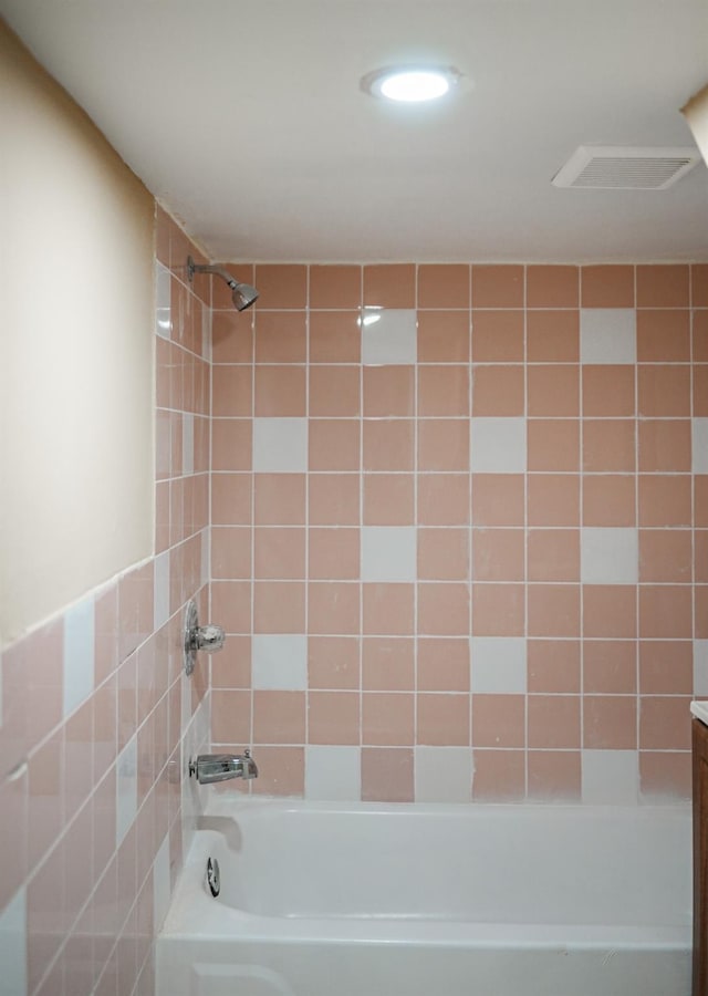 8620 130th St, Richmond Hill, NY 11418 - bathroom featuring bathtub / shower combination, vanity, and recessed lighting