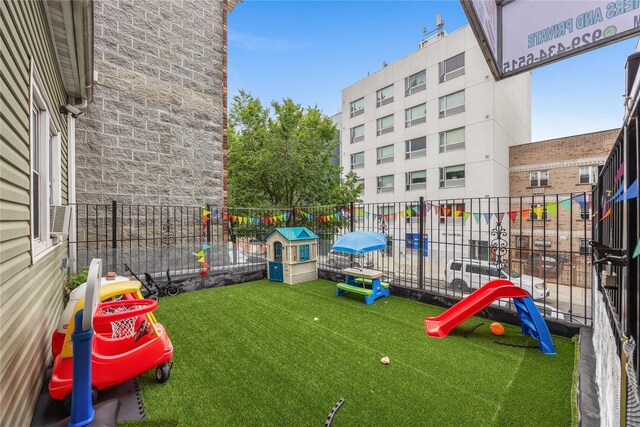 62 Buchanan Pl, Bronx, NY 10453 - view of play area