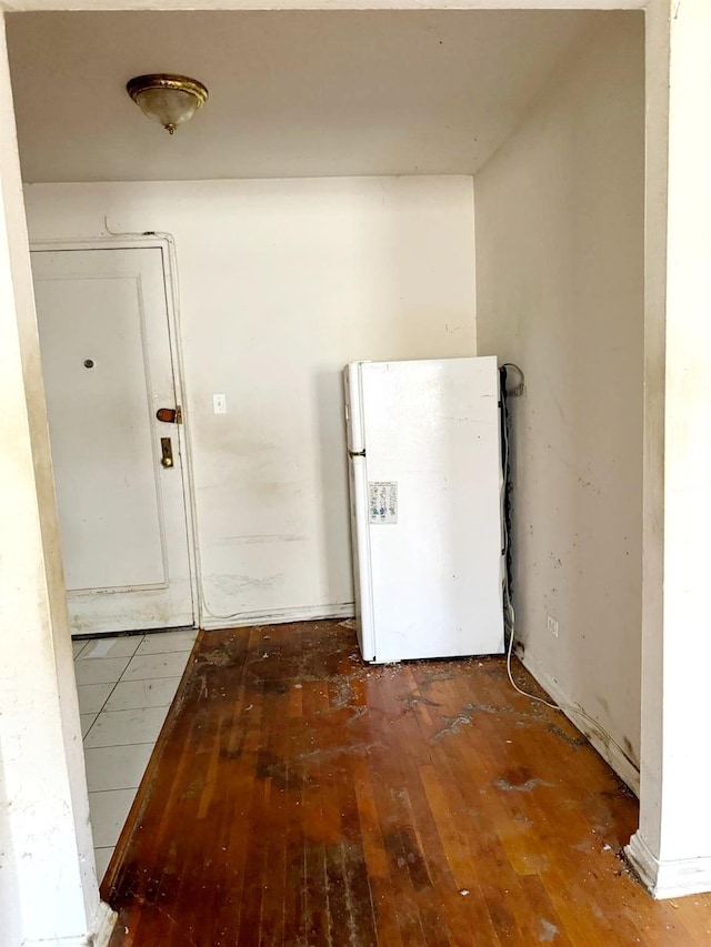 83-83 118th St Unit 6L, Kew Gardens, NY 11415 - hallway with wood-type flooring